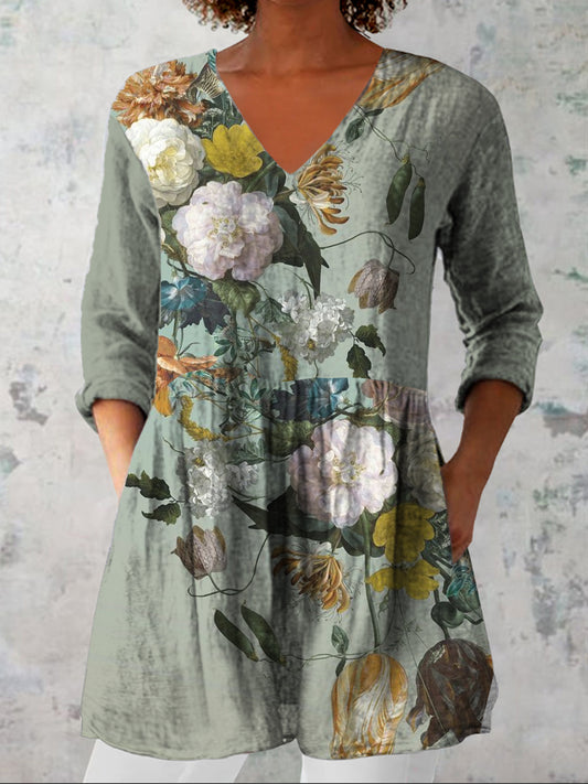 Damesshirt met V-hals en driekwart mouw met bloemenprint